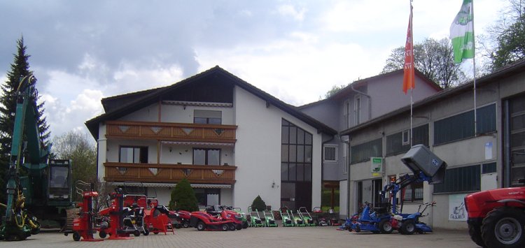 Bild Ach Landmaschinen in Pleystein
